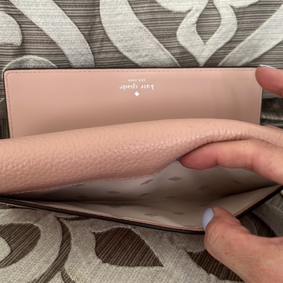Kate spade pink leather wallet - Picture 10 of 11